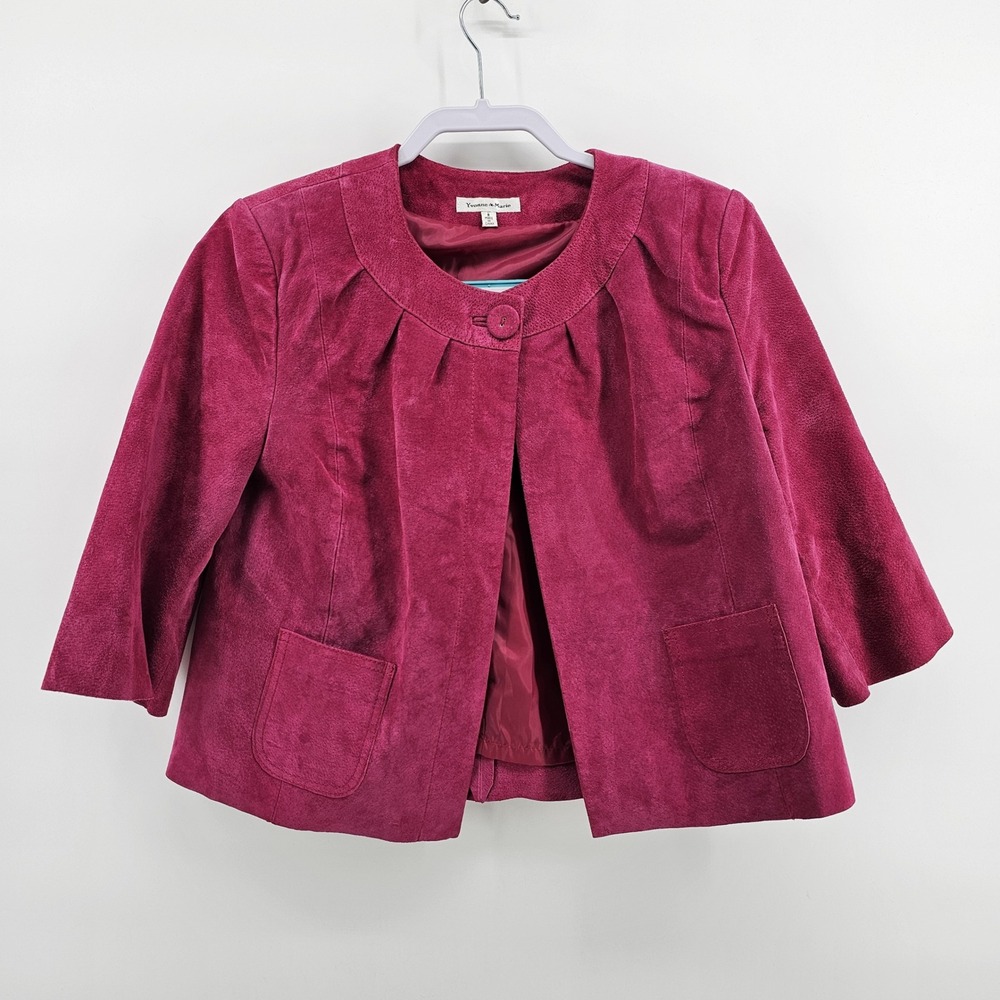 Yvonne Le Marie Cropped Jacket Womens 8 Magenta Suede Leather 3/4 Sleeve Pleated